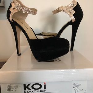 Koi Couture Black Suede Pumps (Size 8)